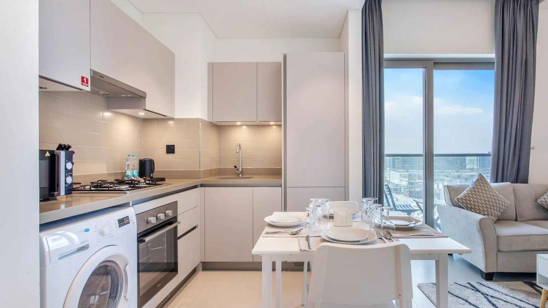 Stay By Latinem Luxury 1Br Holiday Home Cvr A609 Near Burj Khalifa Dubai Appartamento